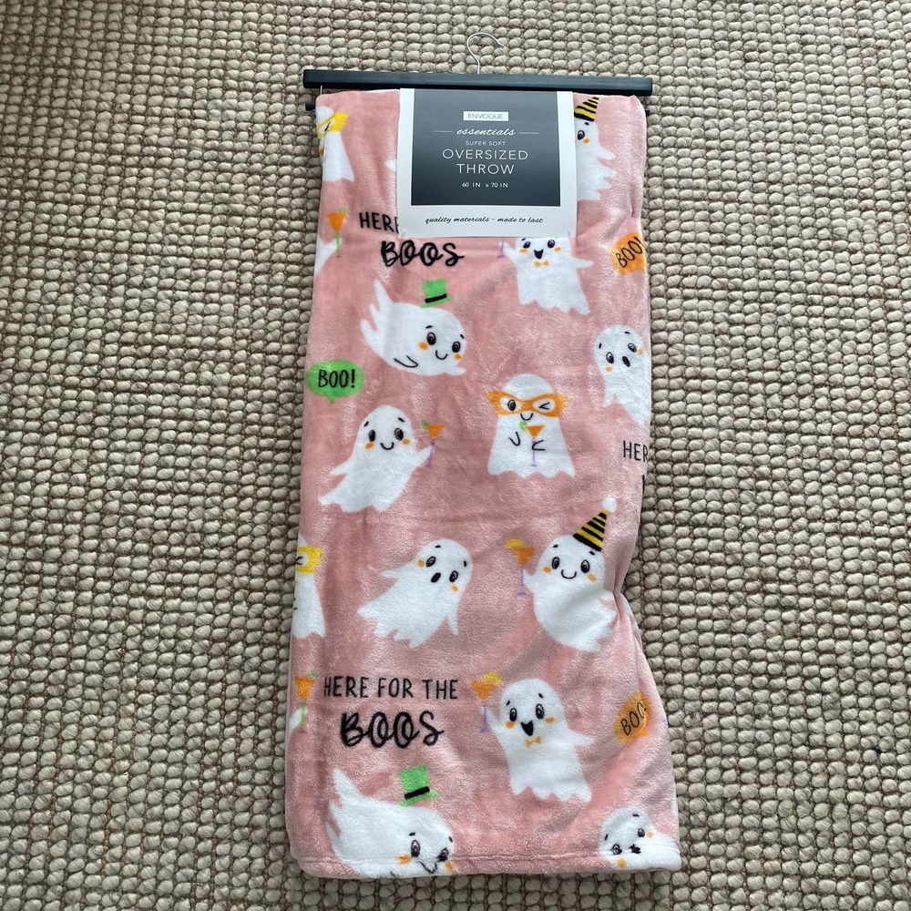 NEW envogue essentials pink ghost here for the boos soft throw blanket